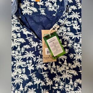Taylor Vintage Men's Navy and White Palm Print Shirt